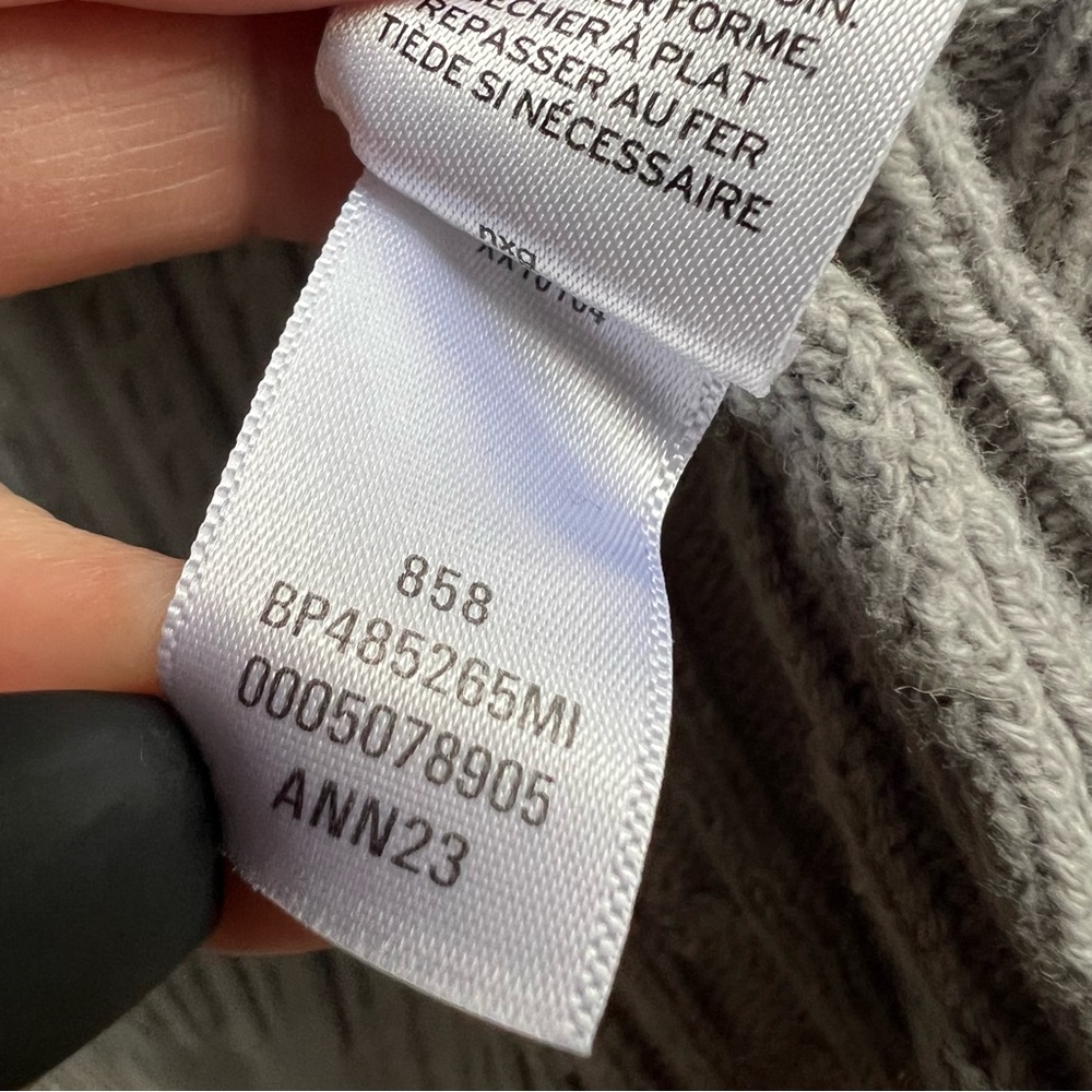 Nordstrom BP Women’s Grey Cropped Cableknit Cardigan Sweater, Size Medium - Picture 7 of 9